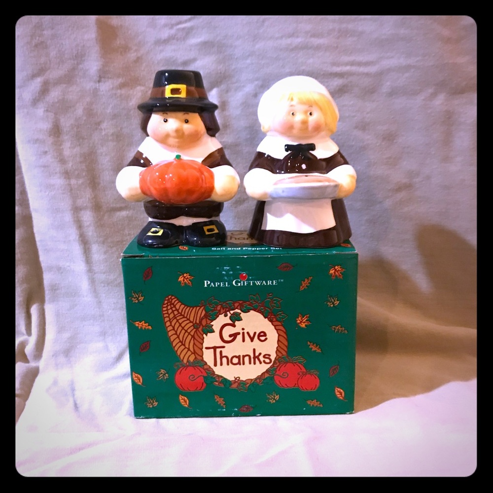 NWT. Thanksgiving S&P Shakers